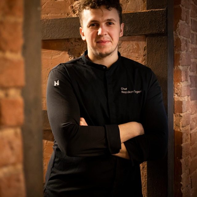 Евгений Резников