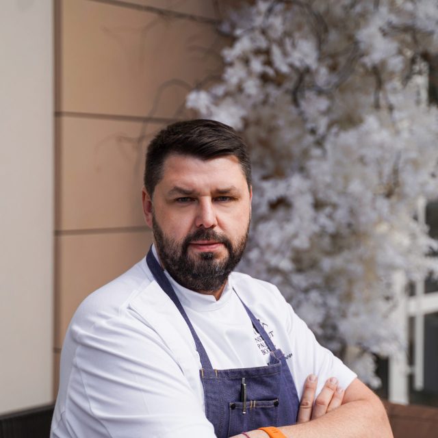 Александр Ежов