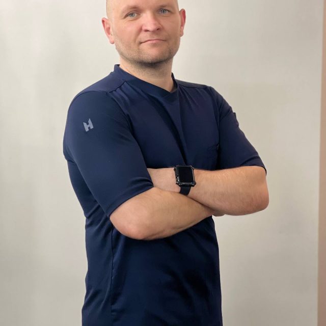 Александр Курников