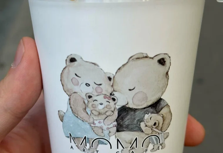 Momo Art Cafe