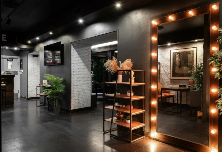 Маун Lounge