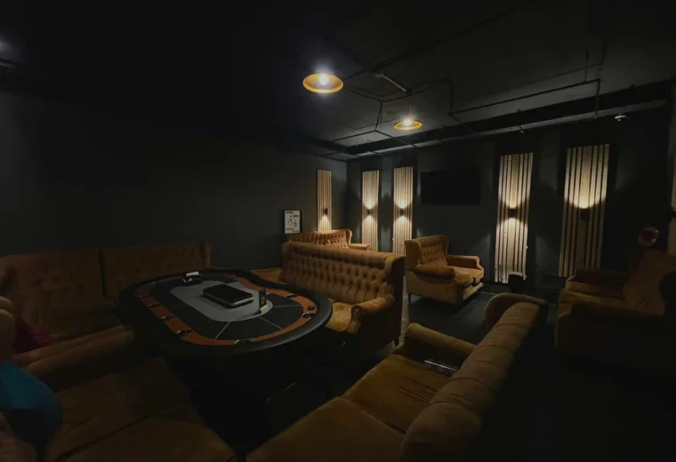 Mommy lounge