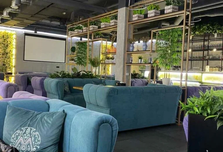F-Lounge