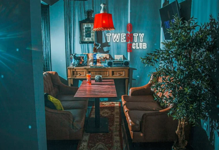 Twenty One Club