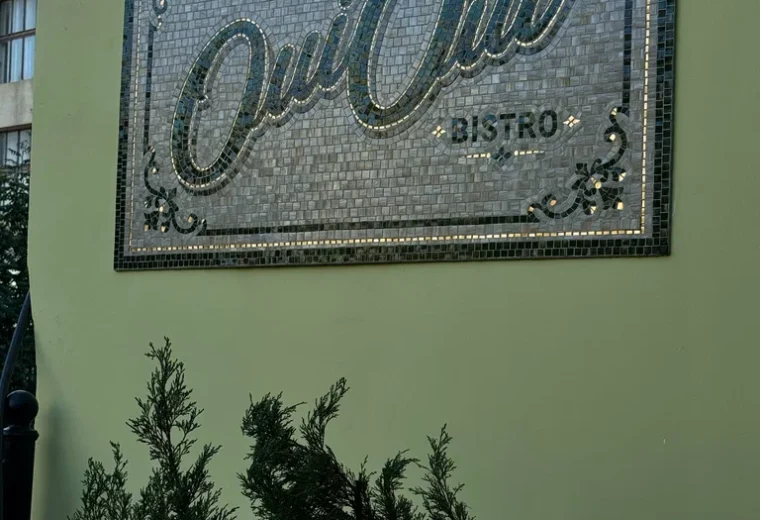 Oui Oui Bistro