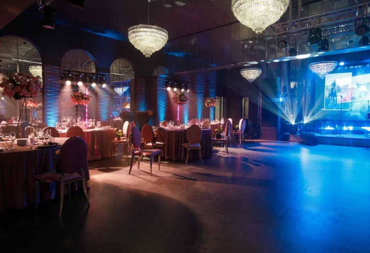 La Riva Hall