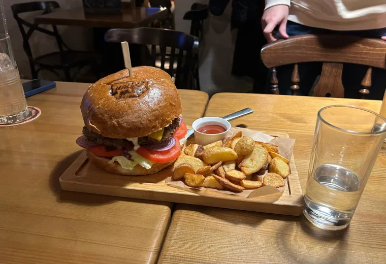 Lumberjack Bar