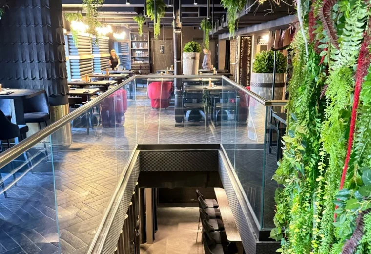 Relict bar / ex Debri