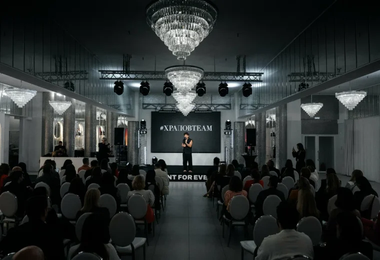 La Riva Hall