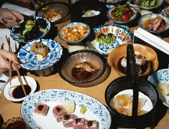 Leps Asian Restaurant & Singer Club