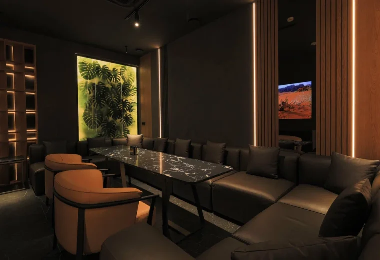 Hide Lounge