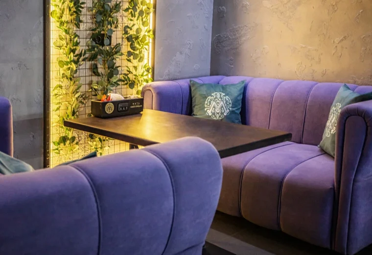 F-Lounge